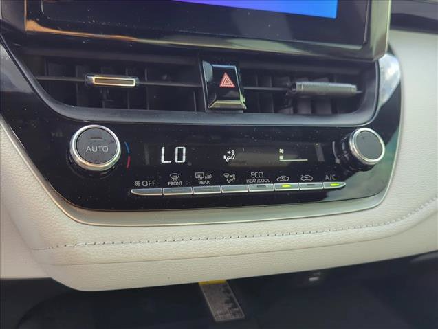 Used 2026 Toyota Corolla SE FWD image 19