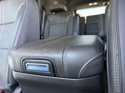 Used 2026 Chevrolet Tahoe High Country AWD/4WD image 15