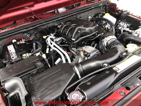 Used 2012 Jeep Wrangler Sport AWD/4WD image 22