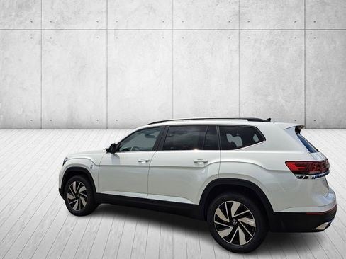 New 2026 Volkswagen Atlas SE FWD image 7