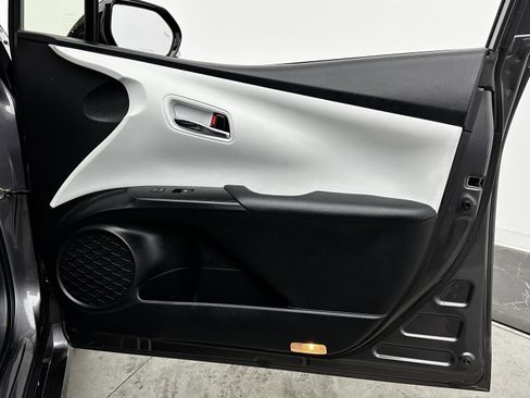 Used 2017 Toyota Prius Two w/ Prius Two Safety Plus Package image 30