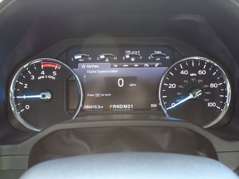 Used 2017 Ford F250 Lariat w/ Chrome Package AWD/4WD image 15