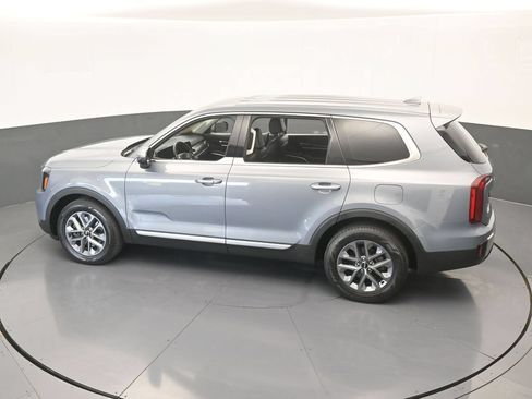 Used 2024 Kia Telluride LX FWD image 47