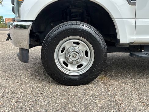 Used 2017 Ford F350 XL AWD/4WD image 25