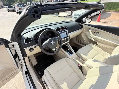 Used 2012 Volkswagen Eos Komfort FWD image 42