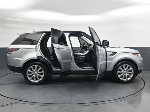 Used 2016 Land Rover Range Rover Sport HSE AWD/4WD image 34