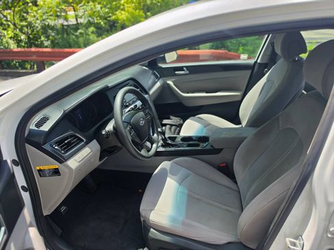 Used 2015 Hyundai Sonata Sport FWD image 9