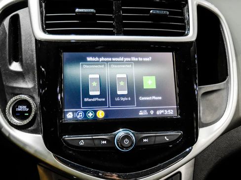 Used 2019 Chevrolet Sonic Premier FWD image 28