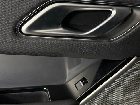 Used 2019 Land Rover Range Rover Velar R-Dynamic SE image 23