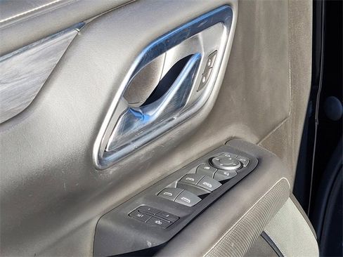 Used 2021 GMC Yukon SLT w/ SLT Luxury Plus Package image 22