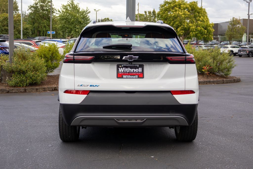 Used 2023 Chevrolet Bolt EUV LT FWD image 8