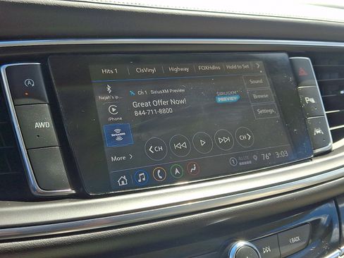 Used 2023 Buick Enclave Essence w/ Experience Buick Package AWD/4WD image 17