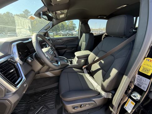 New 2026 GMC Canyon Elevation w/ Convenience Package image 17