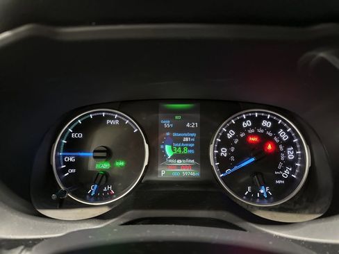 Certified 2022 Toyota RAV4 XLE image 6