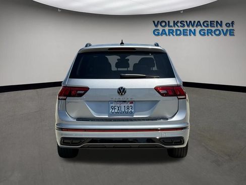 Used 2023 Volkswagen Tiguan SE R-Line FWD image 5