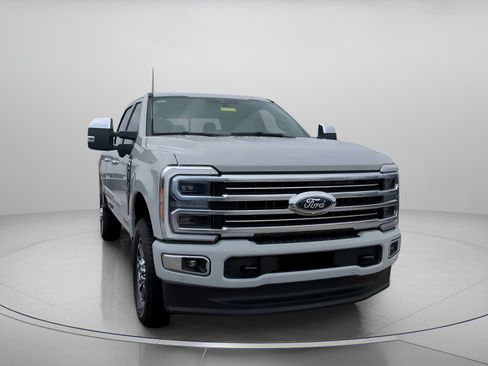 New 2026 Ford F350 Platinum w/ Platinum Plus Package image 4