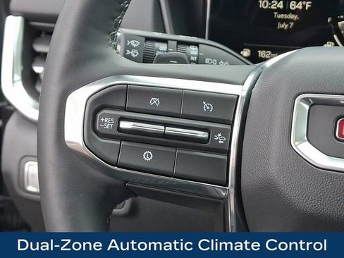 Used 2025 GMC Terrain Elevation w/ Elevation Premium Package AWD/4WD image 7
