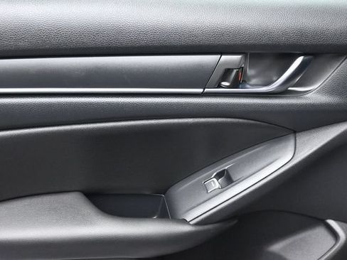 Used 2019 Honda Accord Sport image 13