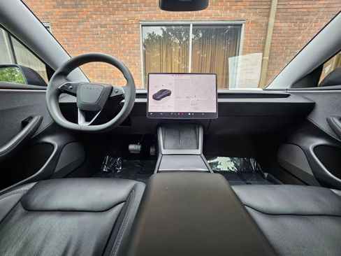 Used 2024 Tesla Model 3 Long Range RWD image 39