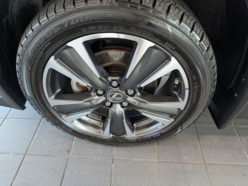 Used 2020 Lexus UX 250h w/ Premium Package image 10