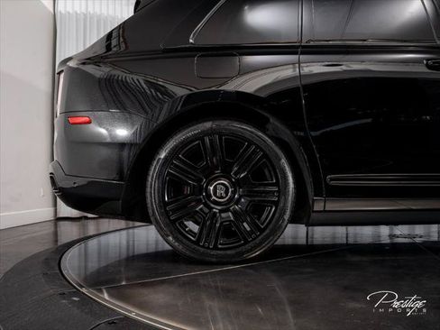 Used 2023 Rolls-Royce Cullinan w/ Cullinan Package AWD/4WD image 17