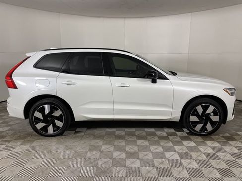 Certified 2025 Volvo XC60 T8 Plus w/ Protection Package Premier AWD/4WD image 14