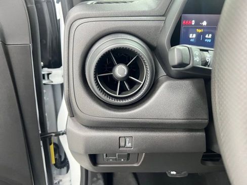 New 2026 Chevrolet Colorado Trail Boss AWD/4WD image 13