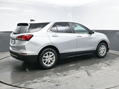 Used 2022 Chevrolet Equinox LT AWD/4WD image 7