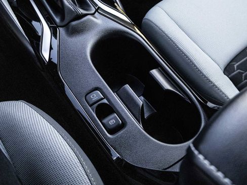 Certified 2025 Toyota Corolla SE image 22