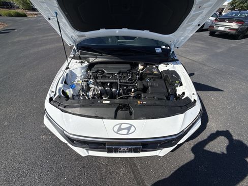 New 2026 Hyundai Elantra Sport FWD image 24