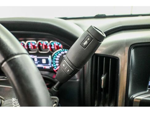 Used 2018 Chevrolet Silverado 1500 LT w/ All Star Edition AWD/4WD image 43