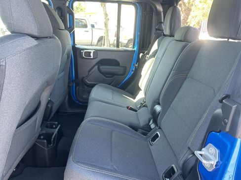 New 2026 Jeep Gladiator Sport image 33