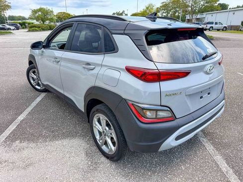 Used 2023 Hyundai Kona SEL FWD image 5