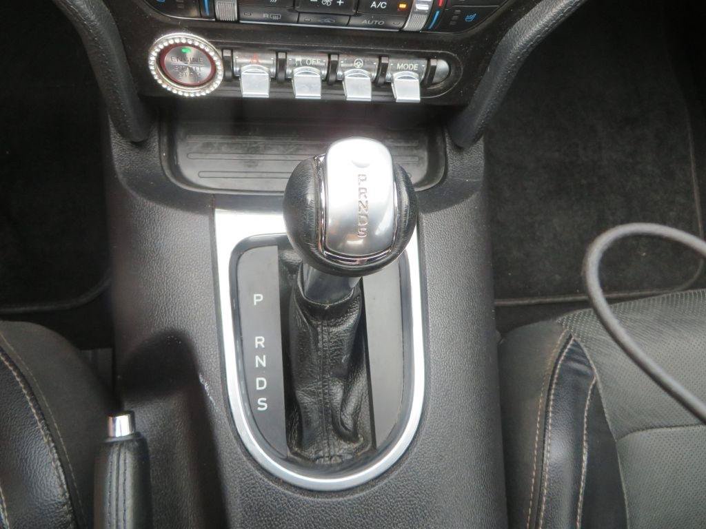 Used 2020 Ford Mustang Premium RWD image 18