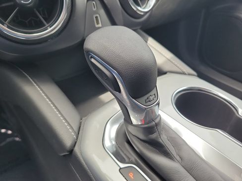 Used 2025 Chevrolet Blazer LT FWD image 29