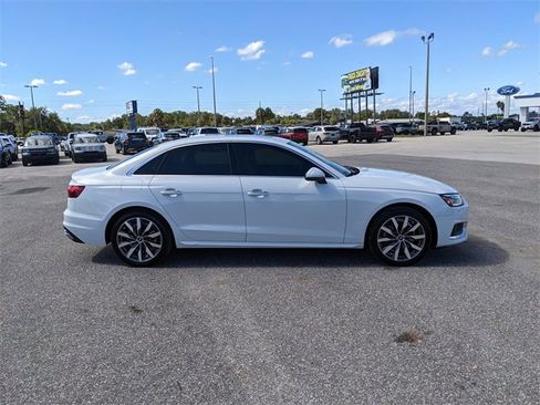 Used 2022 Audi A4 2.0T Premium Plus w/ Premium Plus Package image 3