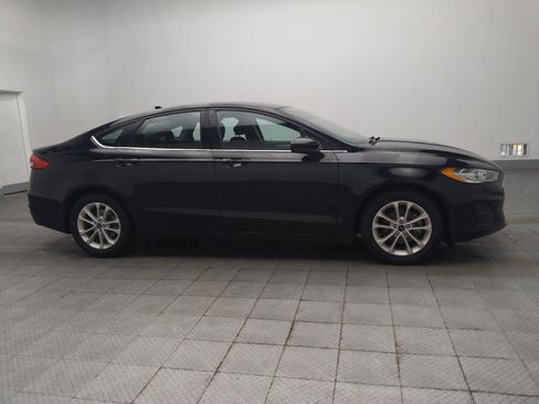 Used 2020 Ford Fusion SE FWD image 11