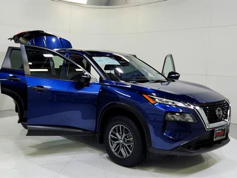Used 2021 Nissan Rogue S FWD image 29