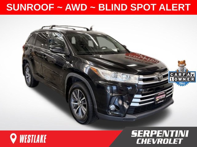 Used 2017 Toyota Highlander XLE w/ Protection Package #3 AWD/4WD image 1