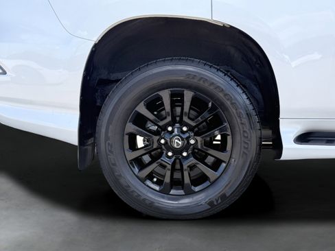 Used 2023 Lexus GX 460 Premium image 14