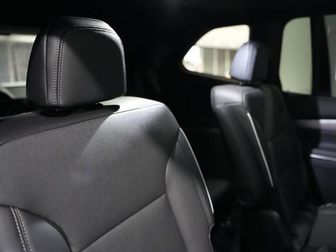 New 2026 Buick Enclave Preferred w/ Power Package AWD/4WD image 21