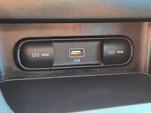 Used 2023 Kia Forte LXS image 31