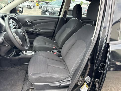 Used 2016 Nissan Versa SV FWD image 9