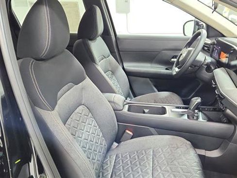 Certified 2026 Nissan Kicks SV FWD image 23