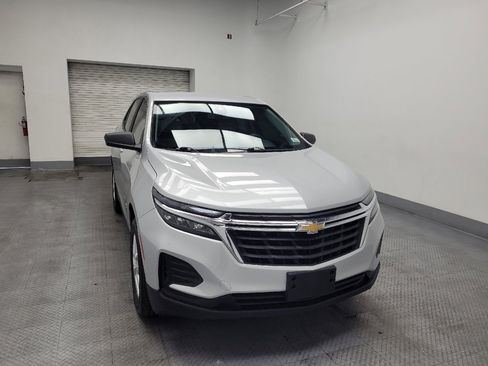 Used 2022 Chevrolet Equinox LS AWD/4WD image 14