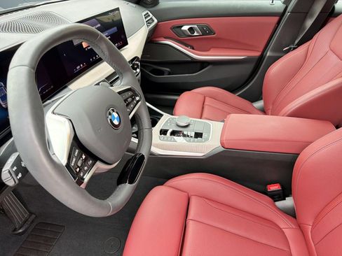 Used 2025 BMW 330i Sedan RWD image 4