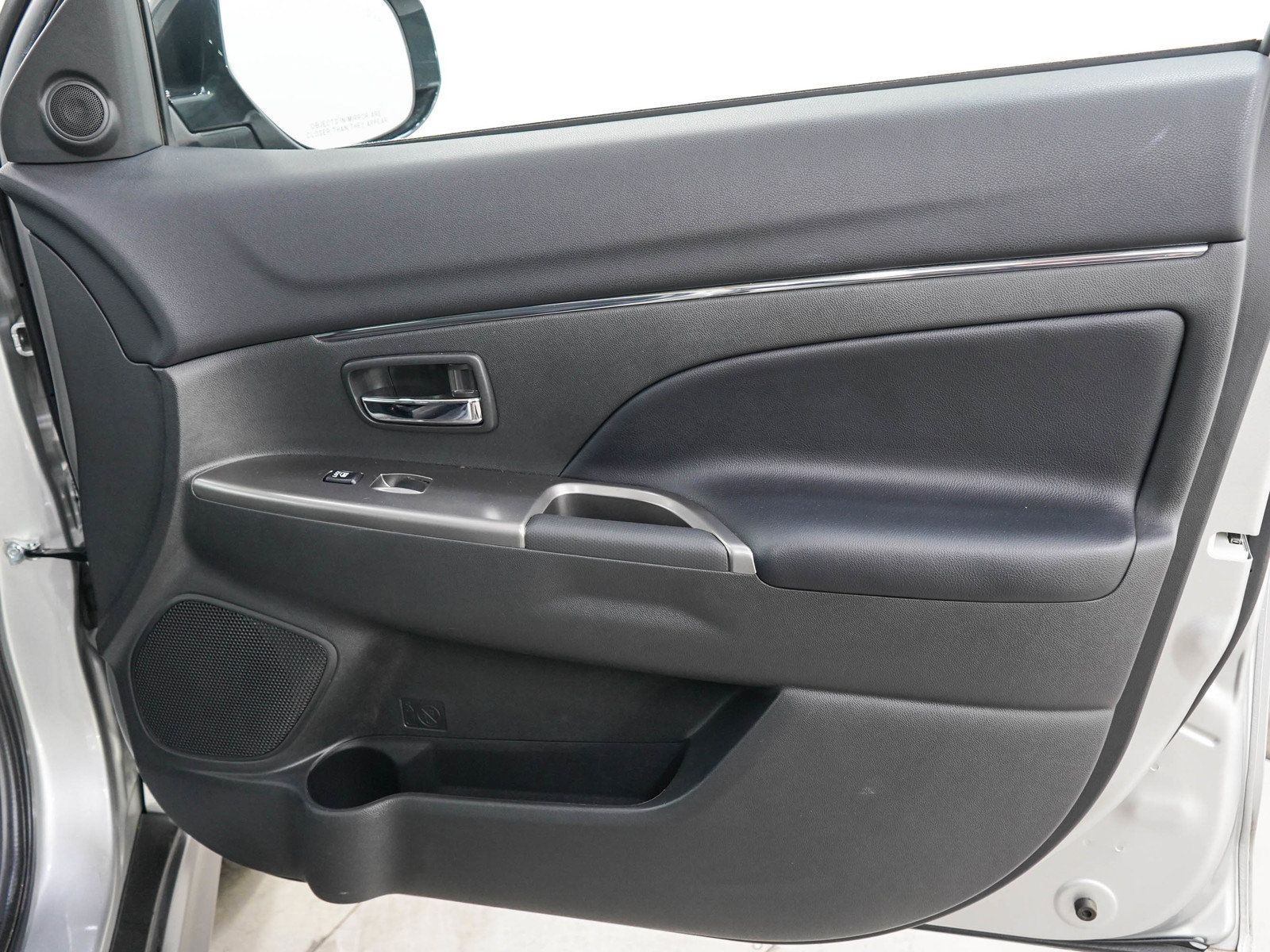 Used 2024 Mitsubishi Outlander Sport LE AWD/4WD image 11