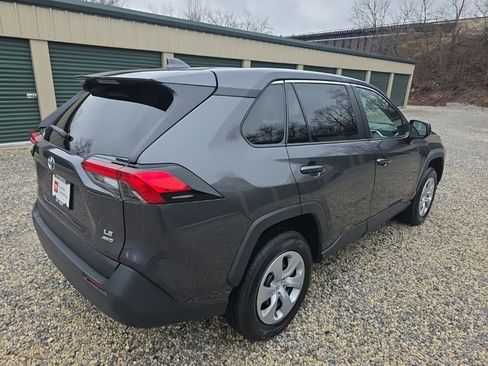 Used 2024 Toyota RAV4 LE AWD/4WD image 6