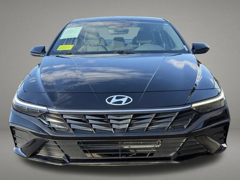 Used 2024 Hyundai Elantra SEL FWD image 9