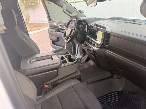 Used 2024 Chevrolet Silverado 2500 LT image 21